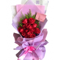 12 Red Roses in Bouquet