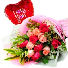 12 Red & Peach Roses in Bouquet with I Love You Balloon Delivery to Manila Philippines